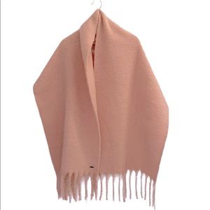 Hollister Oversized Blanket Scarf in Blush Pink
